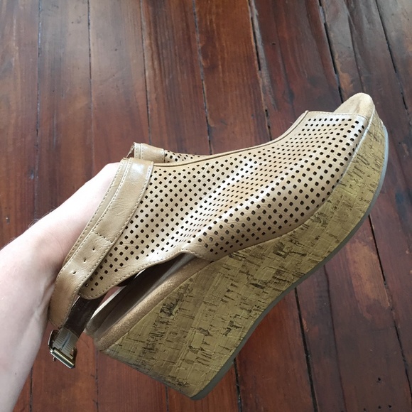Perforated Vegan Leather Cork Wedges - Picture 4 of 5